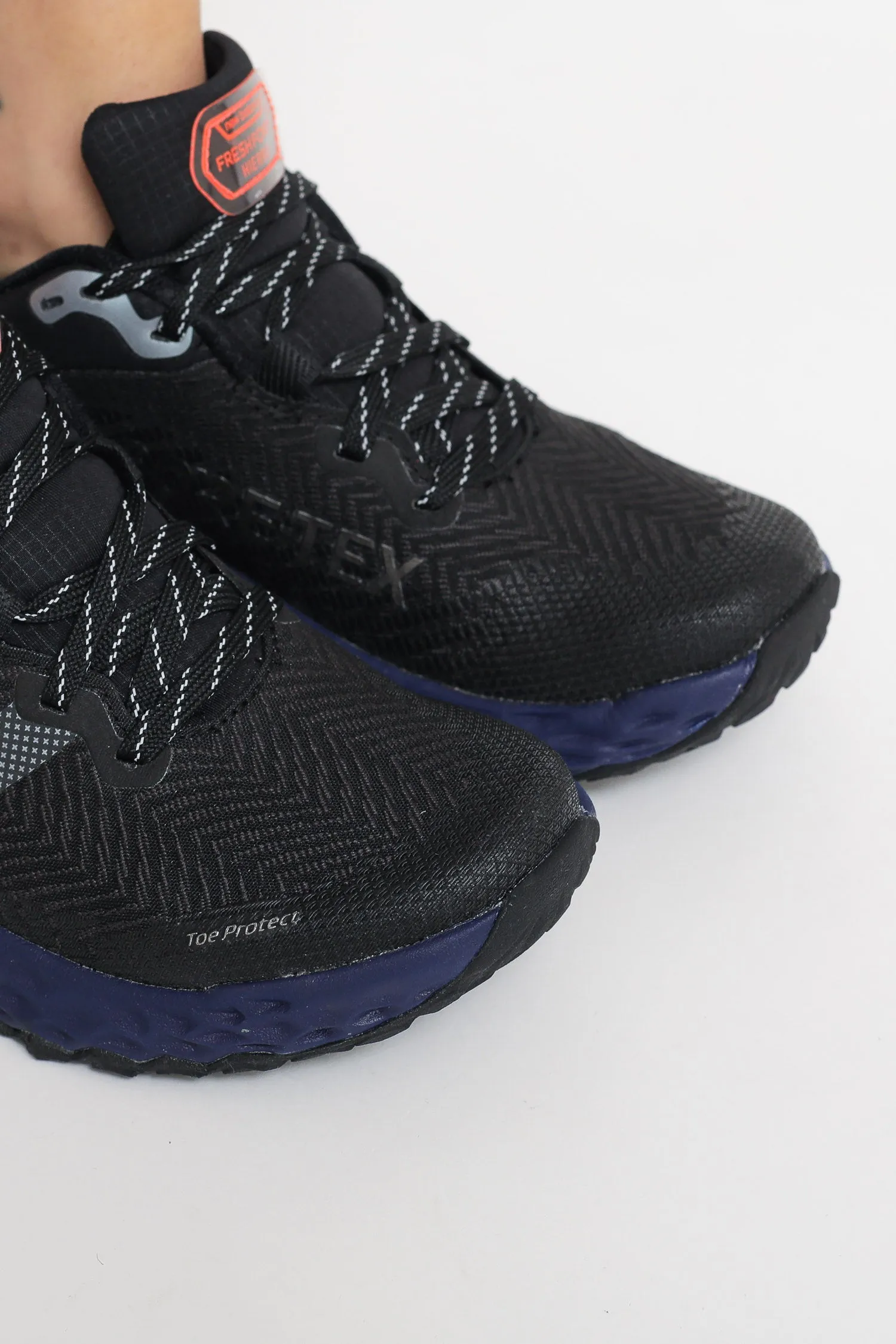 WTHIERX6 - Black/Night Tide