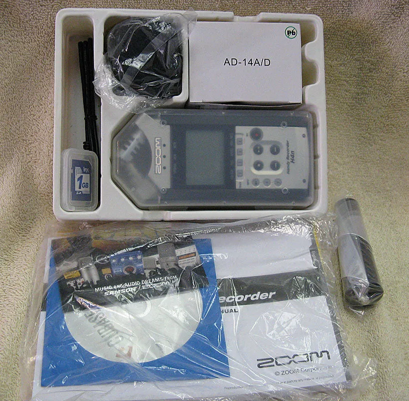 Zoom H4n Mobile 4-track Recorder